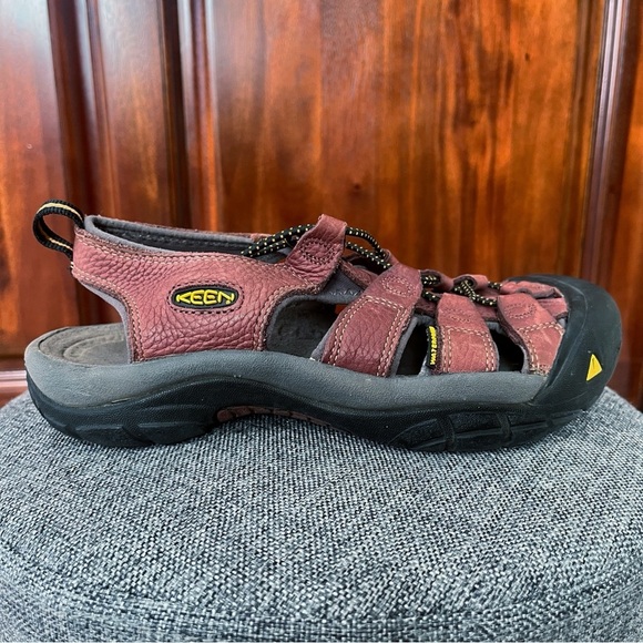 KEEN Newport H2 Reddish Brown Washable Hybrid Water Hiking Sandals 7.5 - Picture 2 of 8